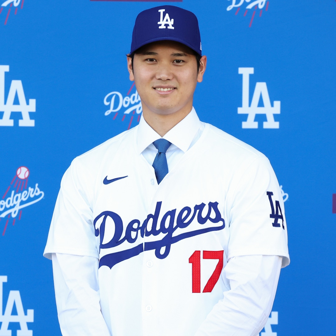 Dodgers’ Shohei Ohtani Gifts Teammate Joe Kelly’s Wife a Porsche